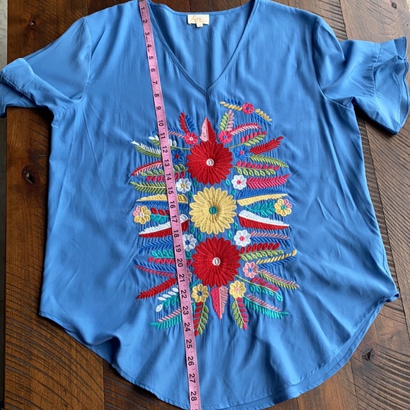 Layerz Clothing Embroidery Floral V - Neck Summer - Picture 12 of 12